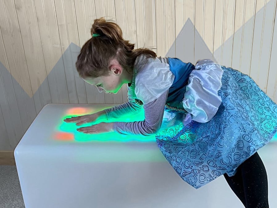 Childcare-Sensory-Sparkle-Bench_Olivia-4x3_